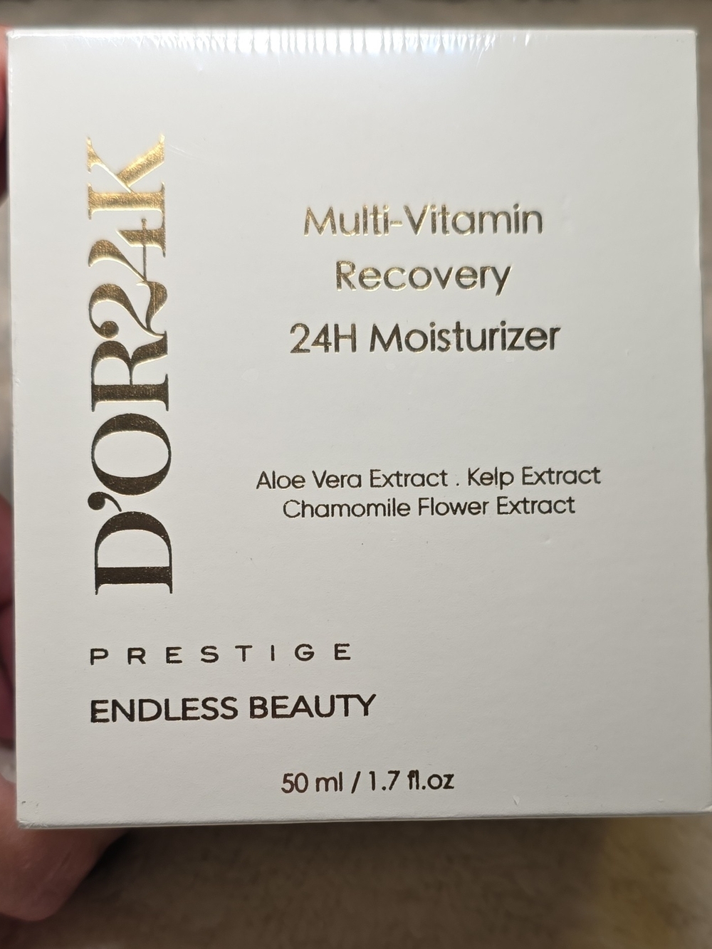 D'OR2AK Multi-Vitamin Recovery 24H Moisturizer - White